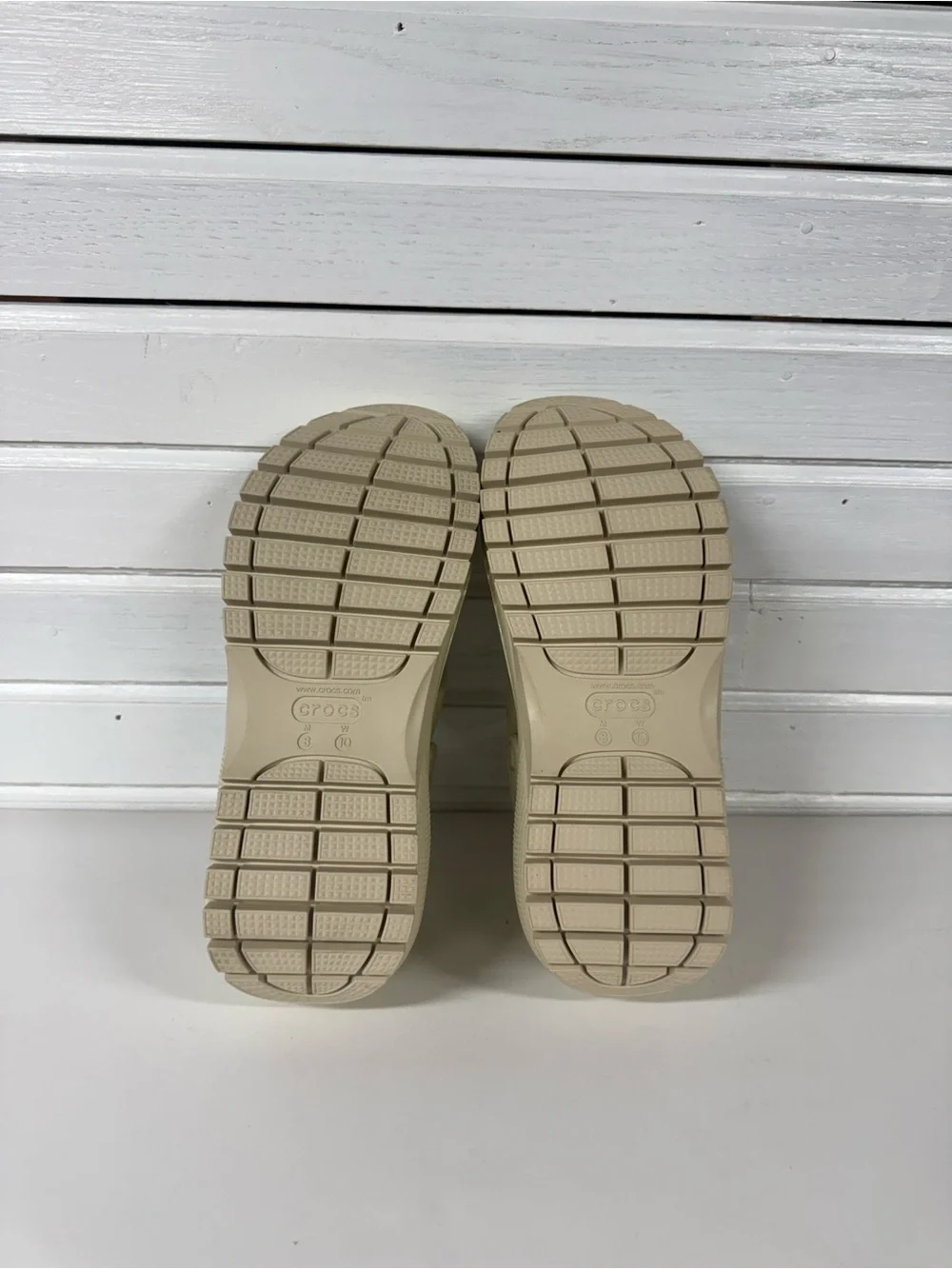 Crocs | Mega Crush Bone Sandals